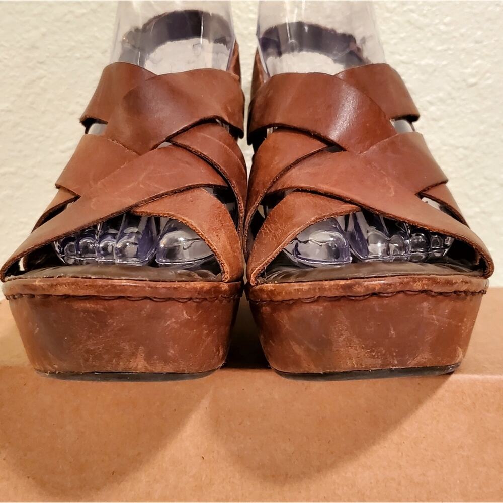 Sz 8/39 BORN Brown Leather Covered Platform Wedge Boho Cross Strap Sandals - Picture 5 of 9